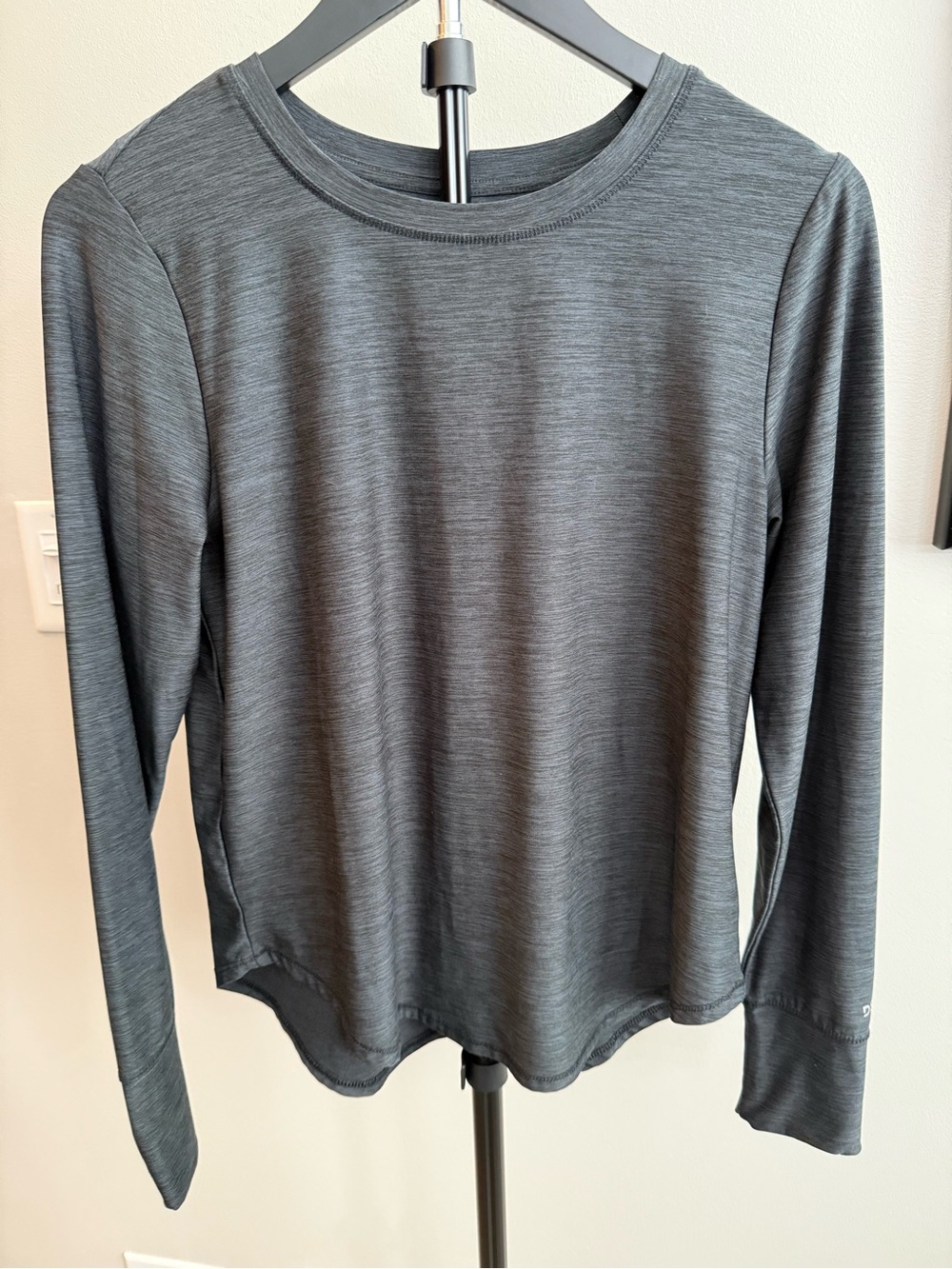 DSG Women's Long-Sleeve Performance Top in Heather Charcoal